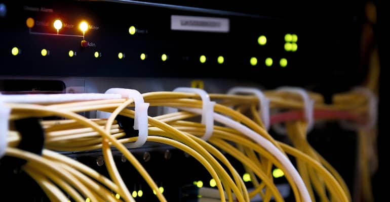 100 Gbps Bandwidth Servers